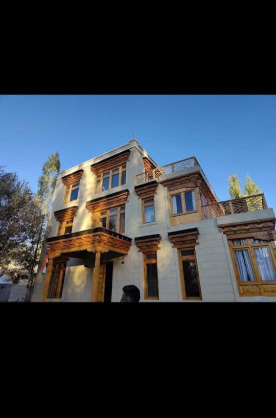 Sindhu Residency Hotel She Exterior photo